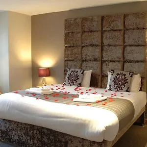 Heathrow Hotel